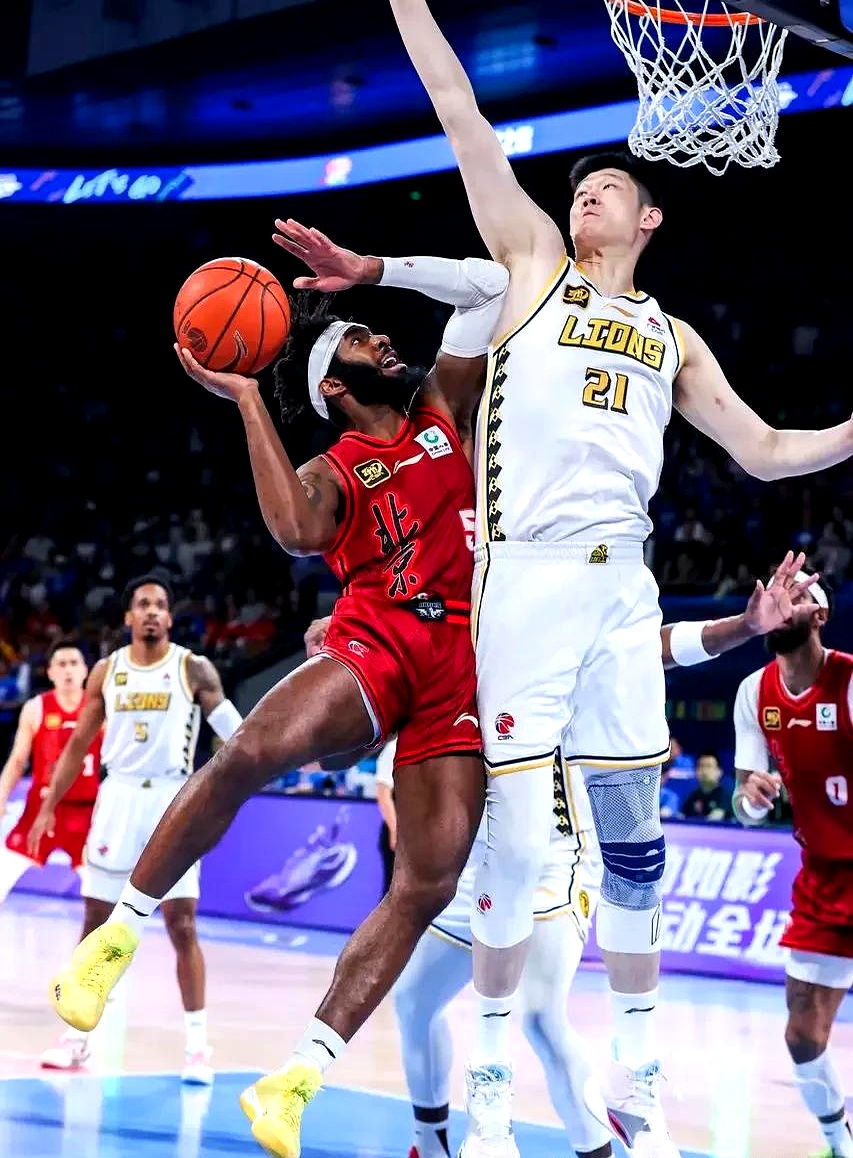 爱游戏官方官网 -广厦男篮发布备战花絮;清晨更衣室发声;德国杯任务艰巨;医务组通报恢复的简单介绍