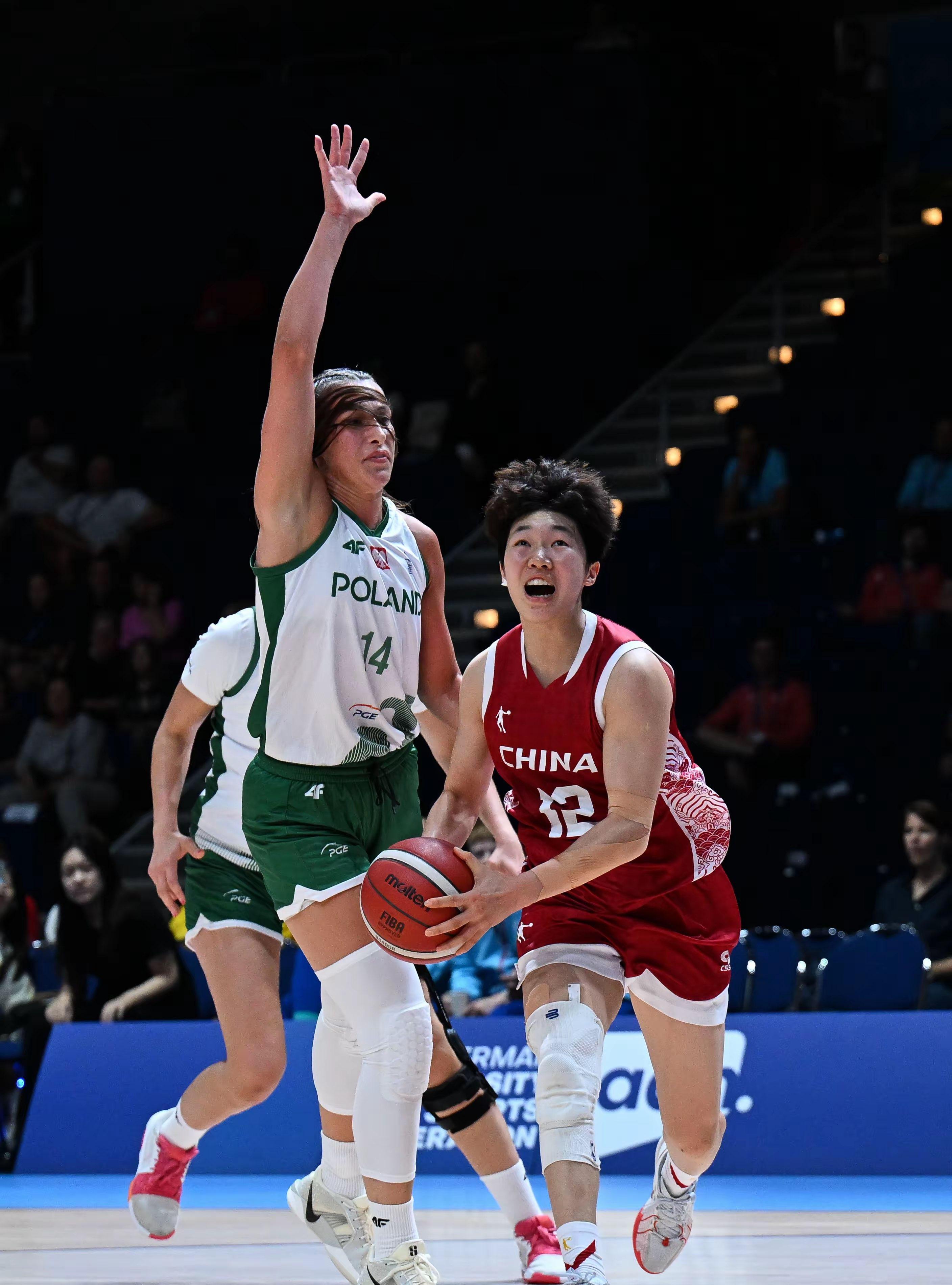 爱游戏官方平台登录 -关于山东男篮训练开放日，窗口期复出首秀引欢呼，国王杯在即，更衣室氛围转暖的信息