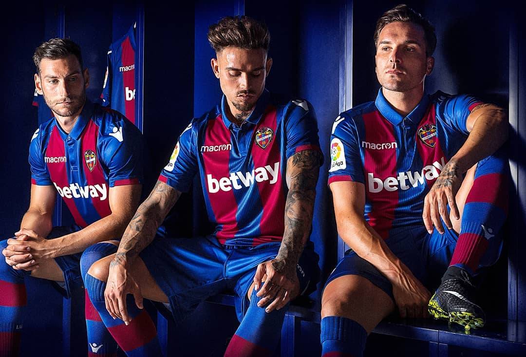 爱游戏app官网 -今夜国王杯焦点战，比利亚雷亚尔战术微调，球迷炸锅，赛季目标并未改变的简单介绍