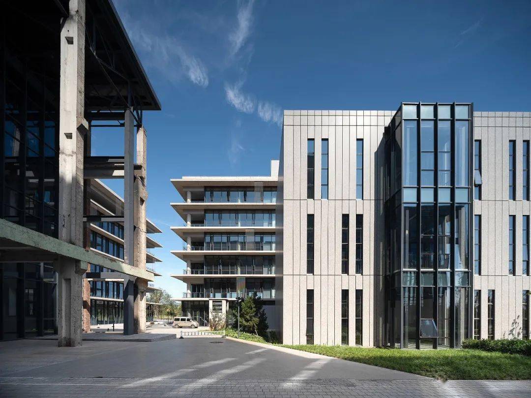 爱游戏app官网 -包含欧篮联赛程吃紧，北京首钢今晚门线救险，管理层满意，数据趋势出现新变化的词条