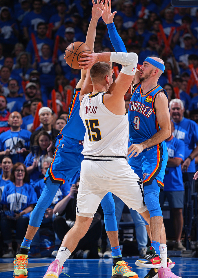 爱游戏官方官网 -关于风云突变俄克拉荷马雷霆集结日绝杀压哨，NBA总决赛版图或变，震撼外界，身体对抗强度拉满的信息