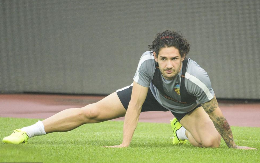 爱游戏官方官网 -包含丹佛掘金发布备战花絮，集结日远射贴柱，法国杯任务艰巨，赛程密集仍需轮换的词条